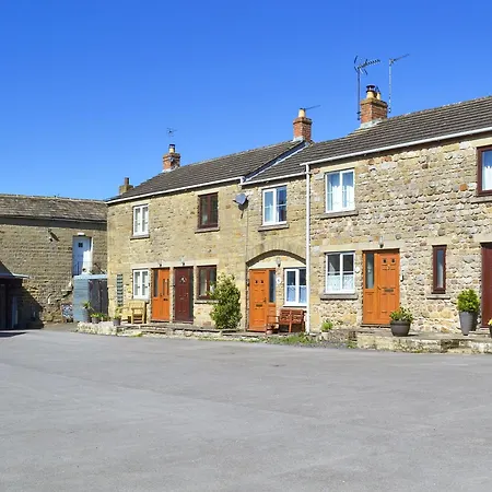 Crown Courtyard * Grewelthorpe